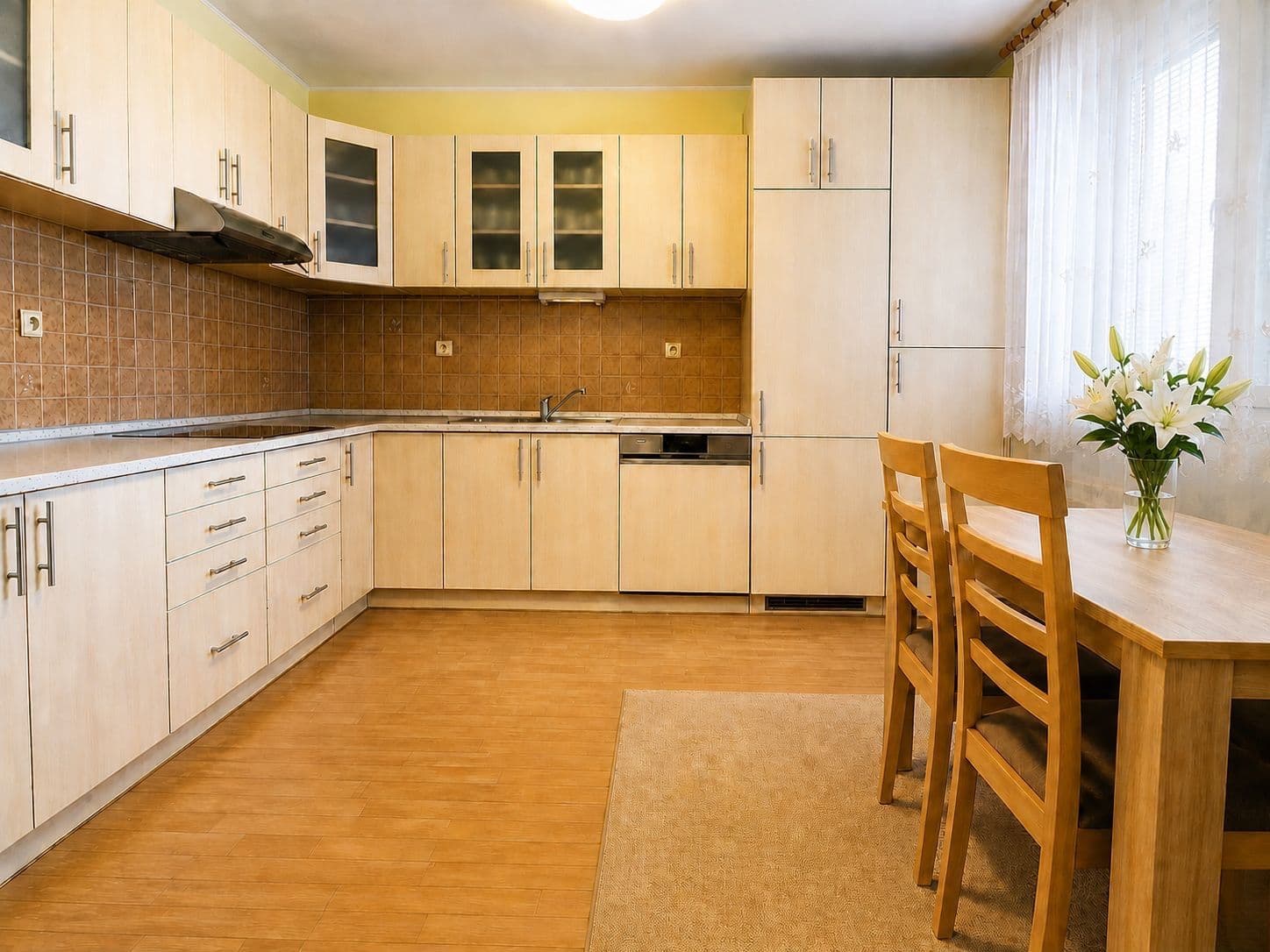 2 bedroom flat to rent, 58 m², náměstí 17. listopadu, Příbram, Středočeský Region 2 bedroom flat to rent, 58 m², náměstí 17. listopadu, Příbram, Středočeský Region