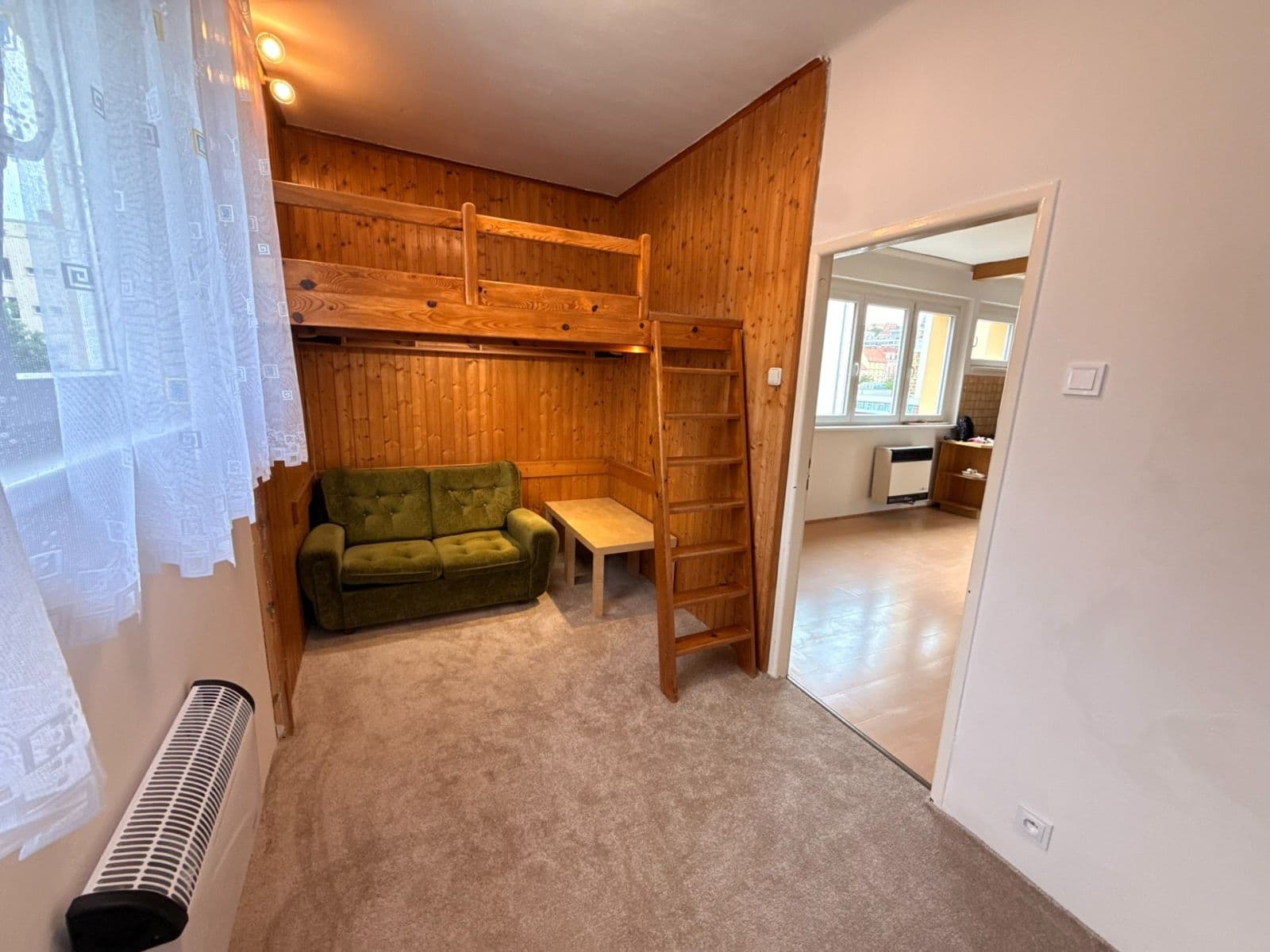 1 bedroom with open-plan kitchen flat to rent, 42 m², Nad Kajetánkou, Prague, Prague 1 bedroom with open-plan kitchen flat to rent, 42 m², Nad Kajetánkou, Prague, Prague