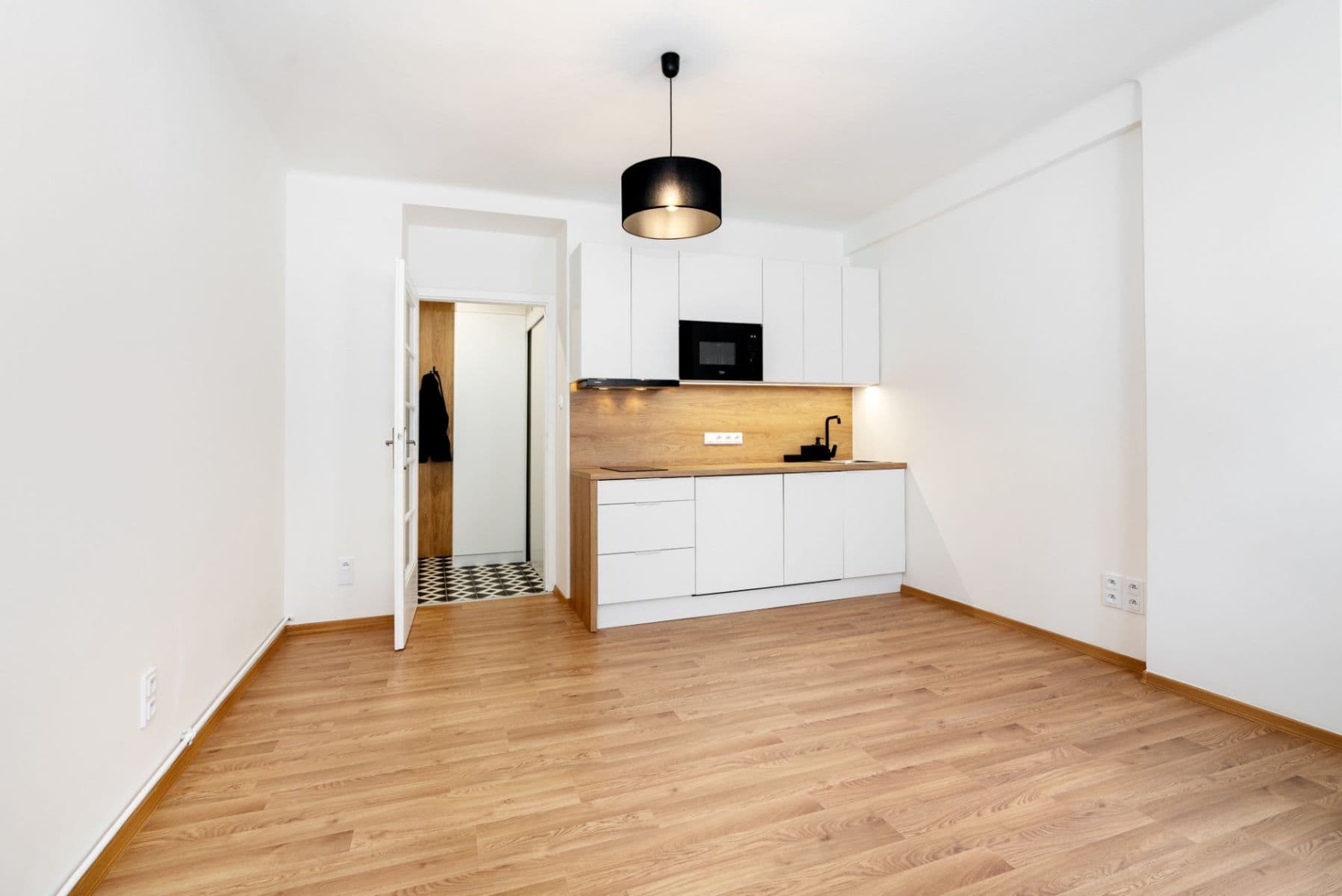 Studio flat to rent, 23 m², Strančická, Prague, Prague Studio flat to rent, 23 m², Strančická, Prague, Prague