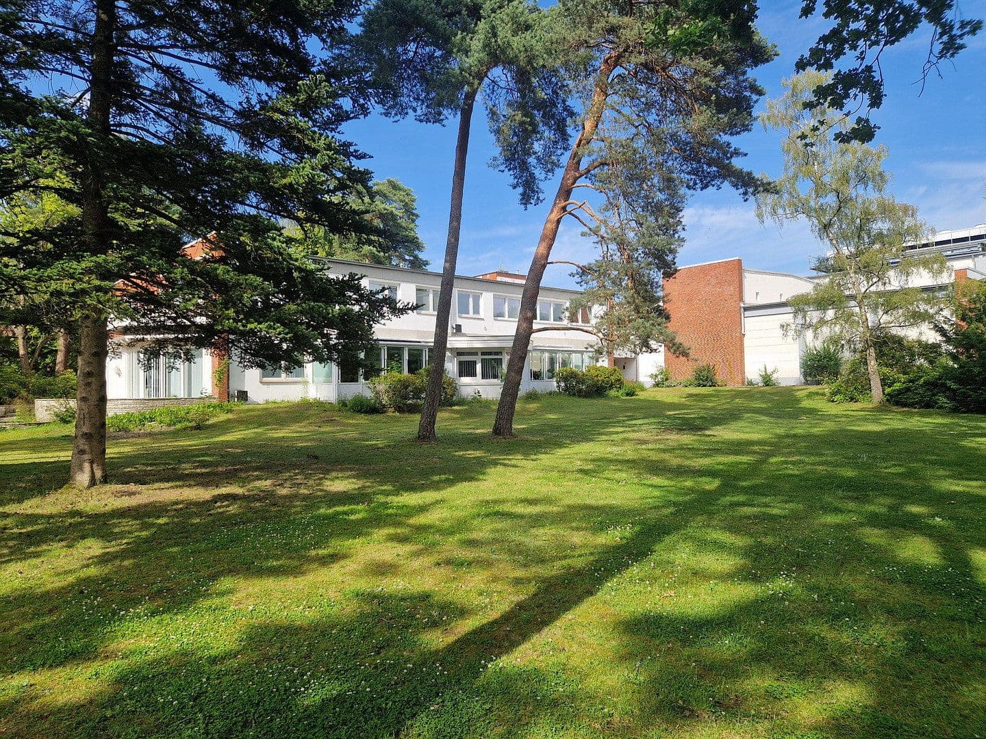 office to rent, 500 m², Bültenweg 19, Adendorf, Lower Saxony office to rent, 500 m², Bültenweg 19, Adendorf, Lower Saxony