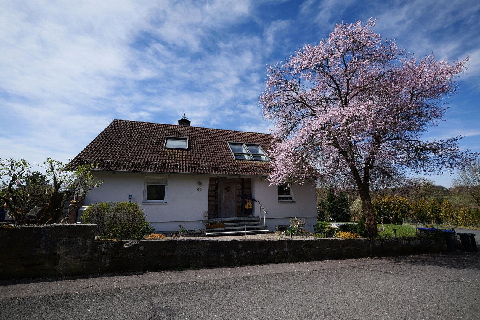 house for sale, 225 m², Neunkirchen am Brand, Bavaria house for sale, 225 m², Neunkirchen am Brand, Bavaria