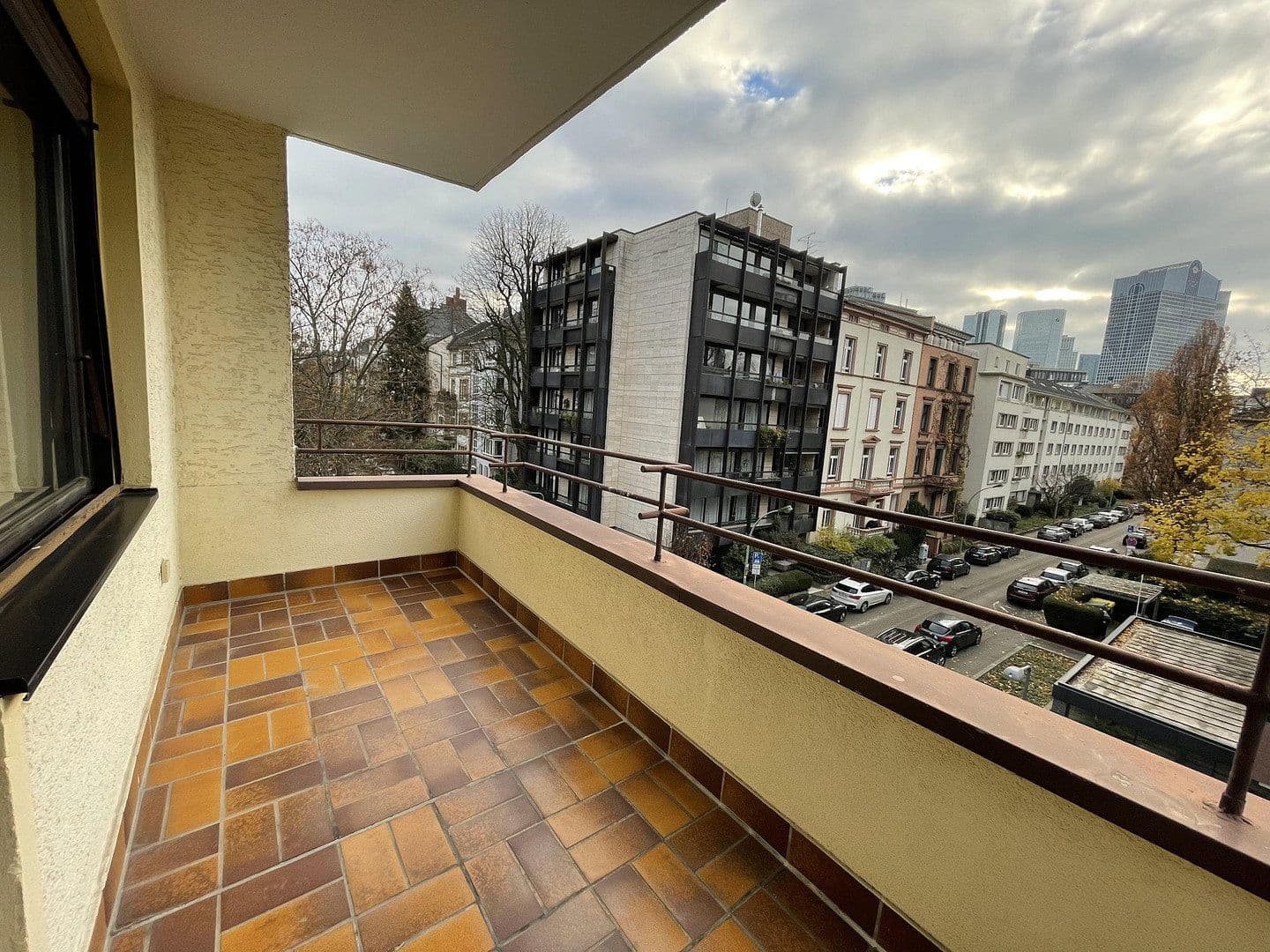 4 bedroom flat to rent, 120 m², Wiesenau 21, Frankfurt am Main, Hesse 4 bedroom flat to rent, 120 m², Wiesenau 21, Frankfurt am Main, Hesse