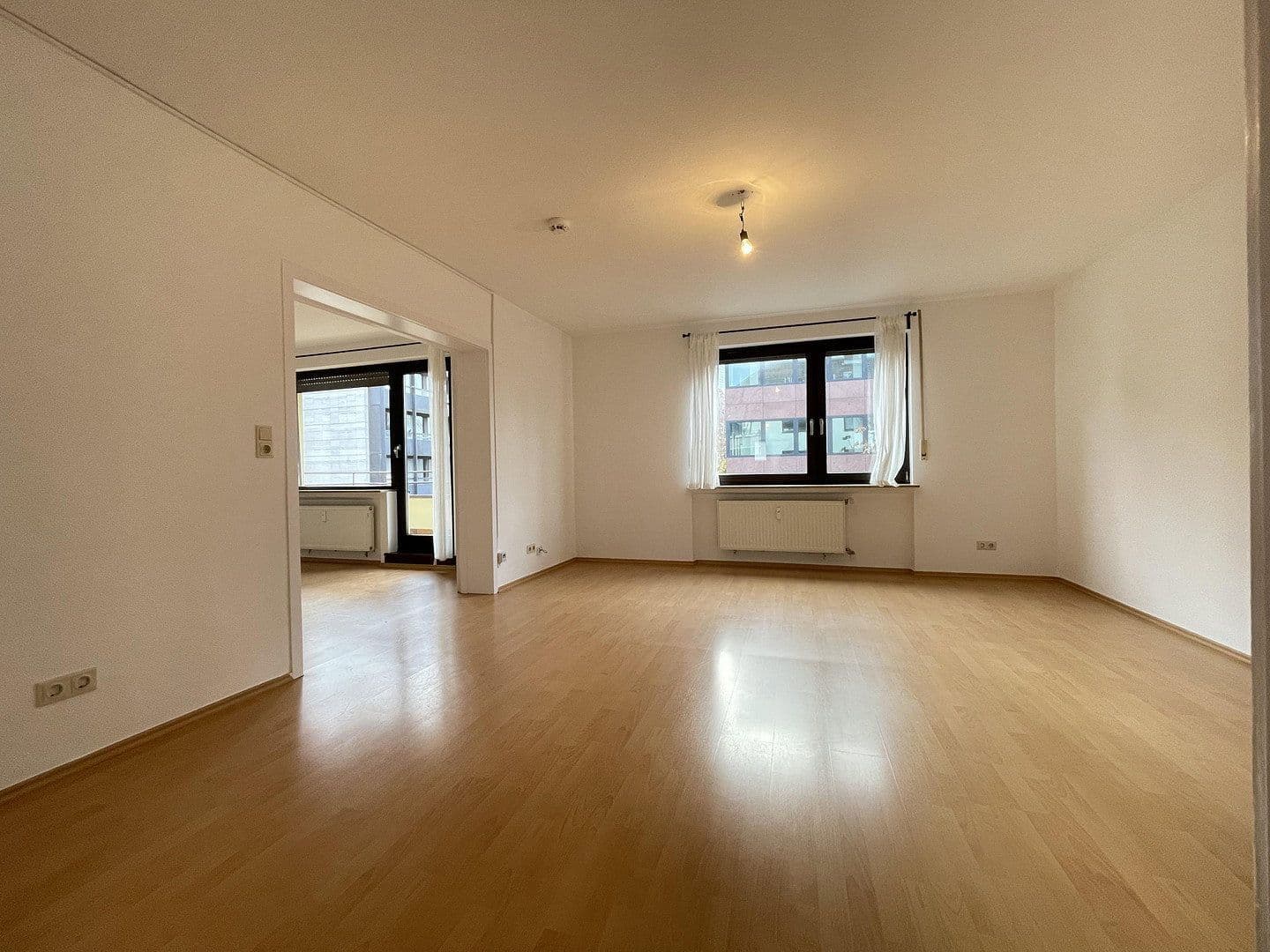 4 bedroom flat to rent, 120 m², Wiesenau 21, Frankfurt am Main, Hesse 4 bedroom flat to rent, 120 m², Wiesenau 21, Frankfurt am Main, Hesse