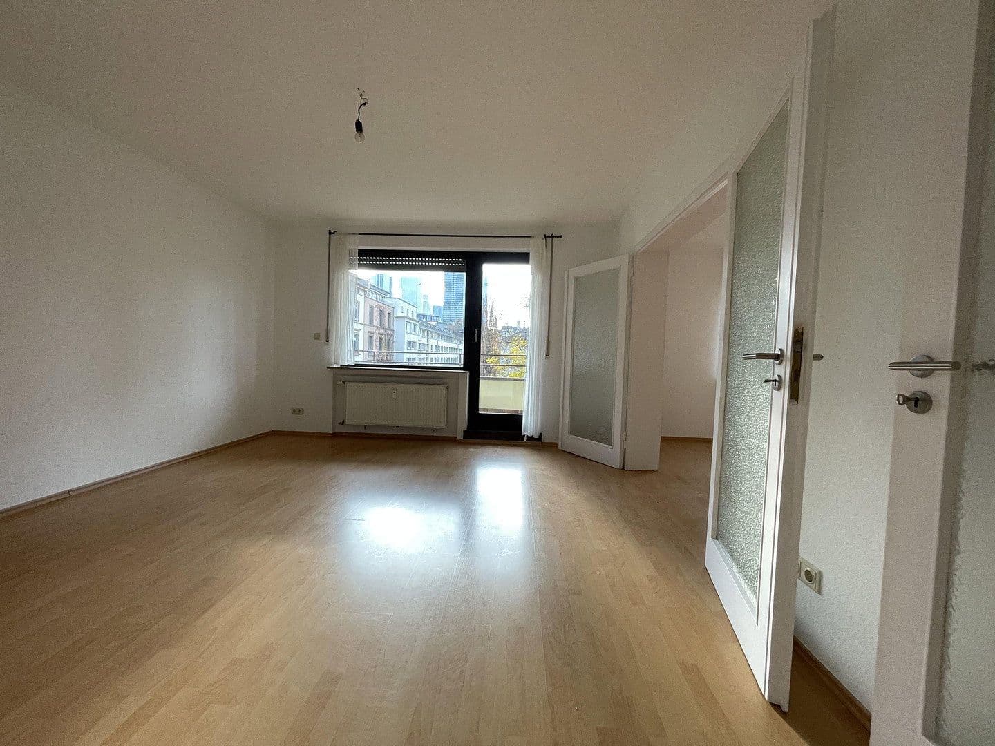 4 bedroom flat to rent, 120 m², Wiesenau 21, Frankfurt am Main, Hesse 4 bedroom flat to rent, 120 m², Wiesenau 21, Frankfurt am Main, Hesse