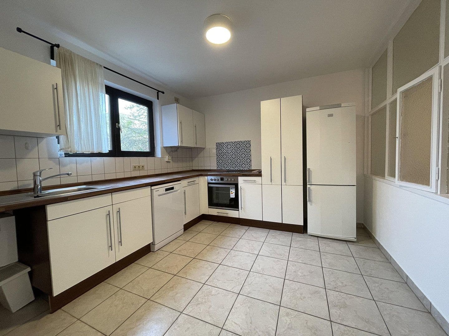 4 bedroom flat to rent, 120 m², Wiesenau 21, Frankfurt am Main, Hesse 4 bedroom flat to rent, 120 m², Wiesenau 21, Frankfurt am Main, Hesse