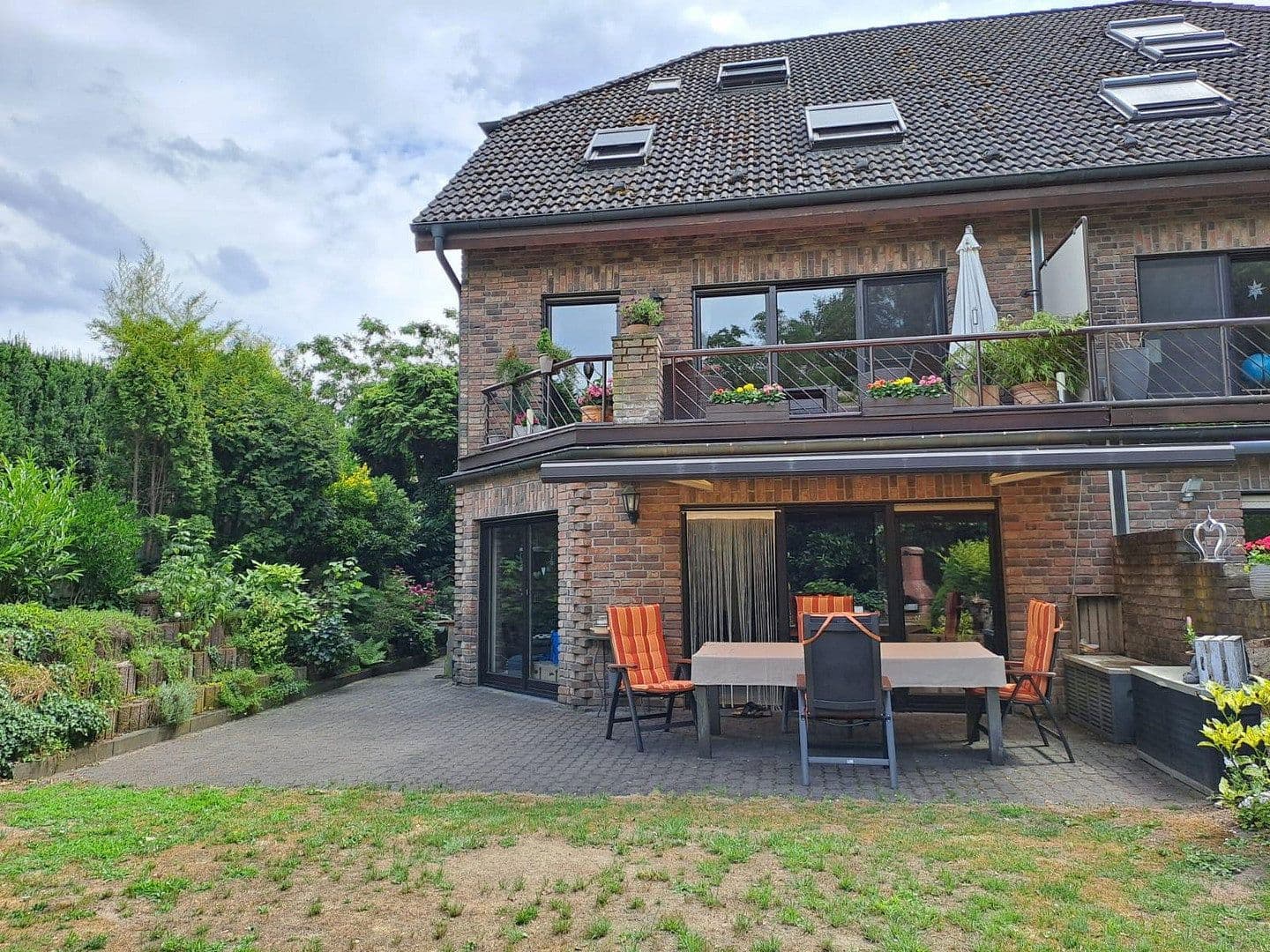 3 bedroom flat for sale, 105 m², Duisburg, North Rhine-Westphalia 3 bedroom flat for sale, 105 m², Duisburg, North Rhine-Westphalia