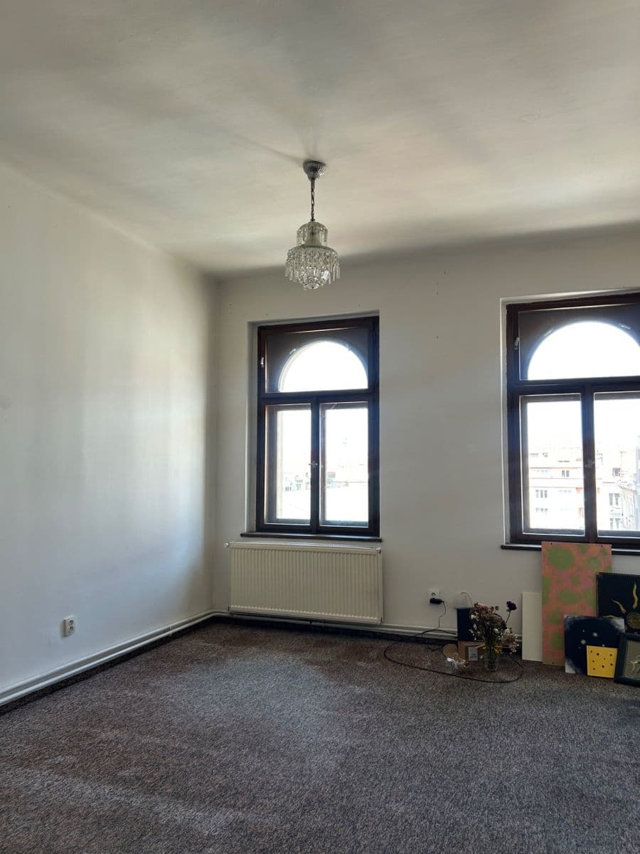 2 bedroom with open-plan kitchen flat to rent, 24 m², Slezská, Prague, Prague 2 bedroom with open-plan kitchen flat to rent, 24 m², Slezská, Prague, Prague