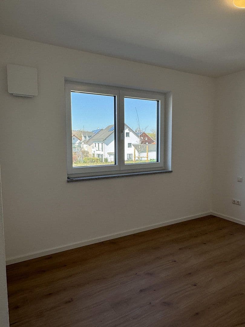 4 bedroom flat to rent, 115 m², Nelkenweg 12, Langenbach, Bavaria 4 bedroom flat to rent, 115 m², Nelkenweg 12, Langenbach, Bavaria