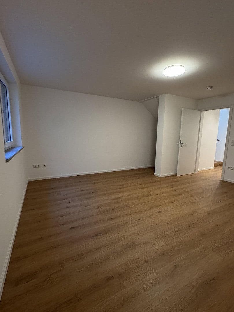 4 bedroom flat to rent, 115 m², Nelkenweg 12, Langenbach, Bavaria 4 bedroom flat to rent, 115 m², Nelkenweg 12, Langenbach, Bavaria