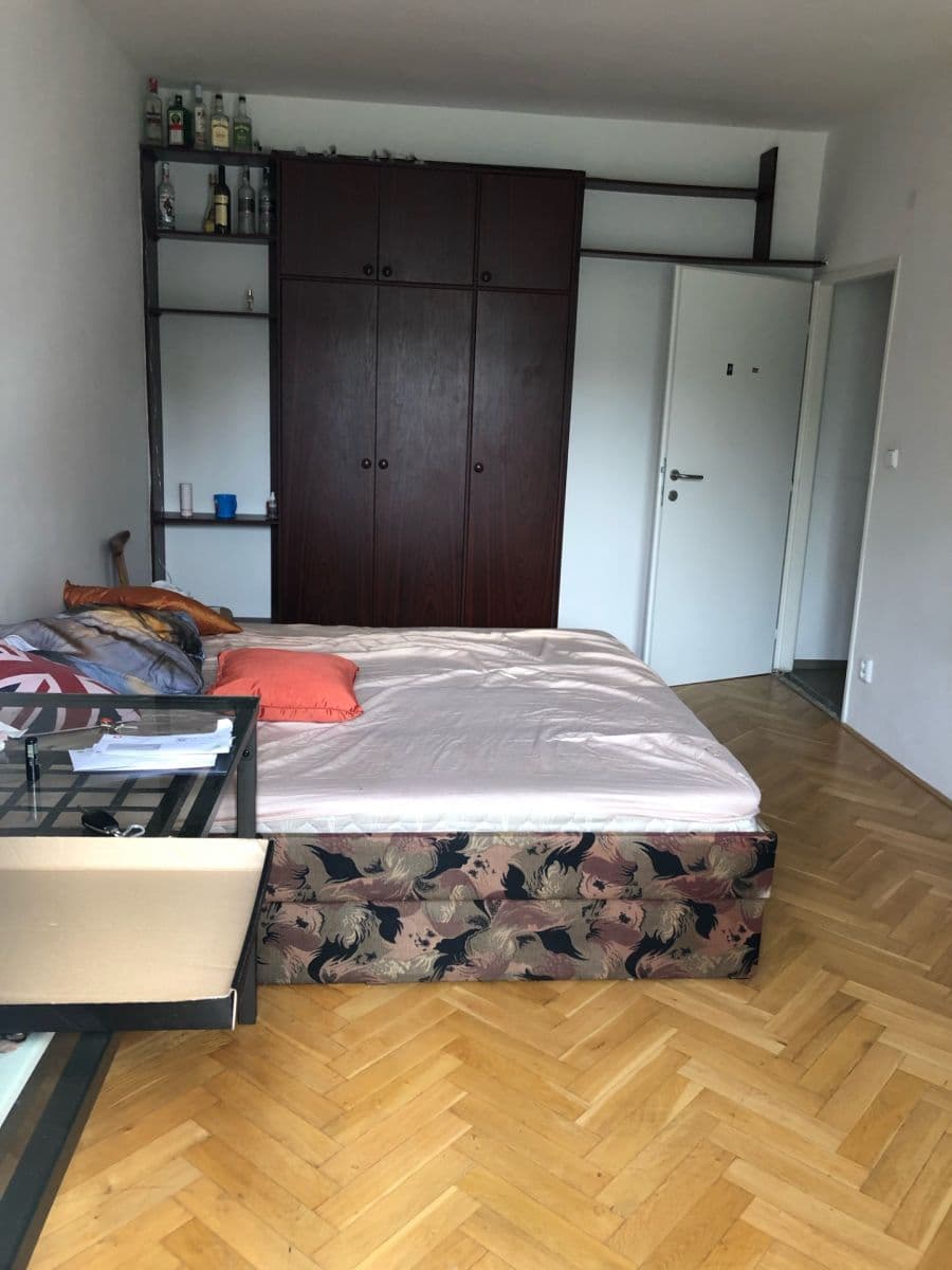 2 bedroom with open-plan kitchen flat to rent, 80 m², Jugoslávská, Brno, Jihomoravský Region 2 bedroom with open-plan kitchen flat to rent, 80 m², Jugoslávská, Brno, Jihomoravský Region
