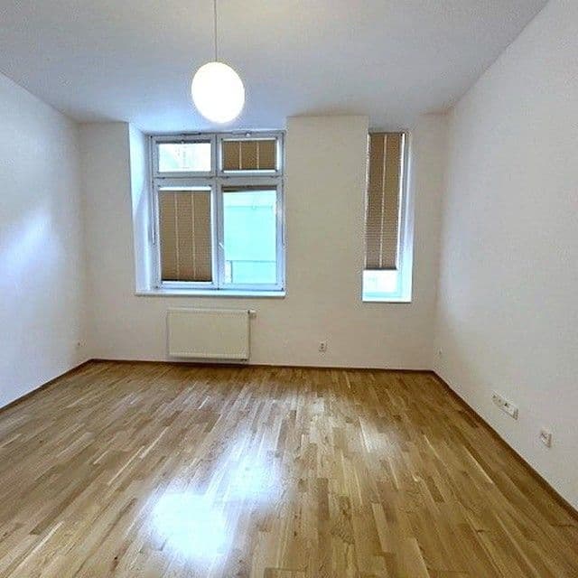 Studio flat to rent, 24 m², Mlynářská, Prague, Prague Studio flat to rent, 24 m², Mlynářská, Prague, Prague