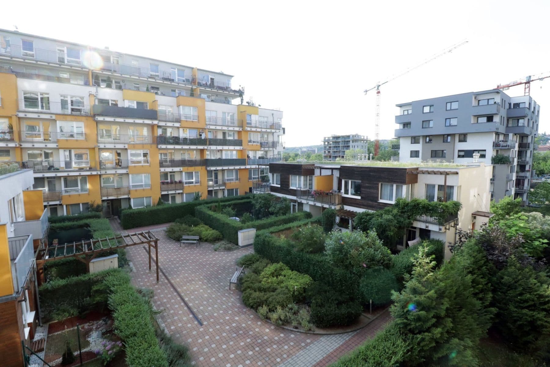 1 bedroom with open-plan kitchen flat to rent, 64 m², Pod Harfou, Prague, Prague 1 bedroom with open-plan kitchen flat to rent, 64 m², Pod Harfou, Prague, Prague