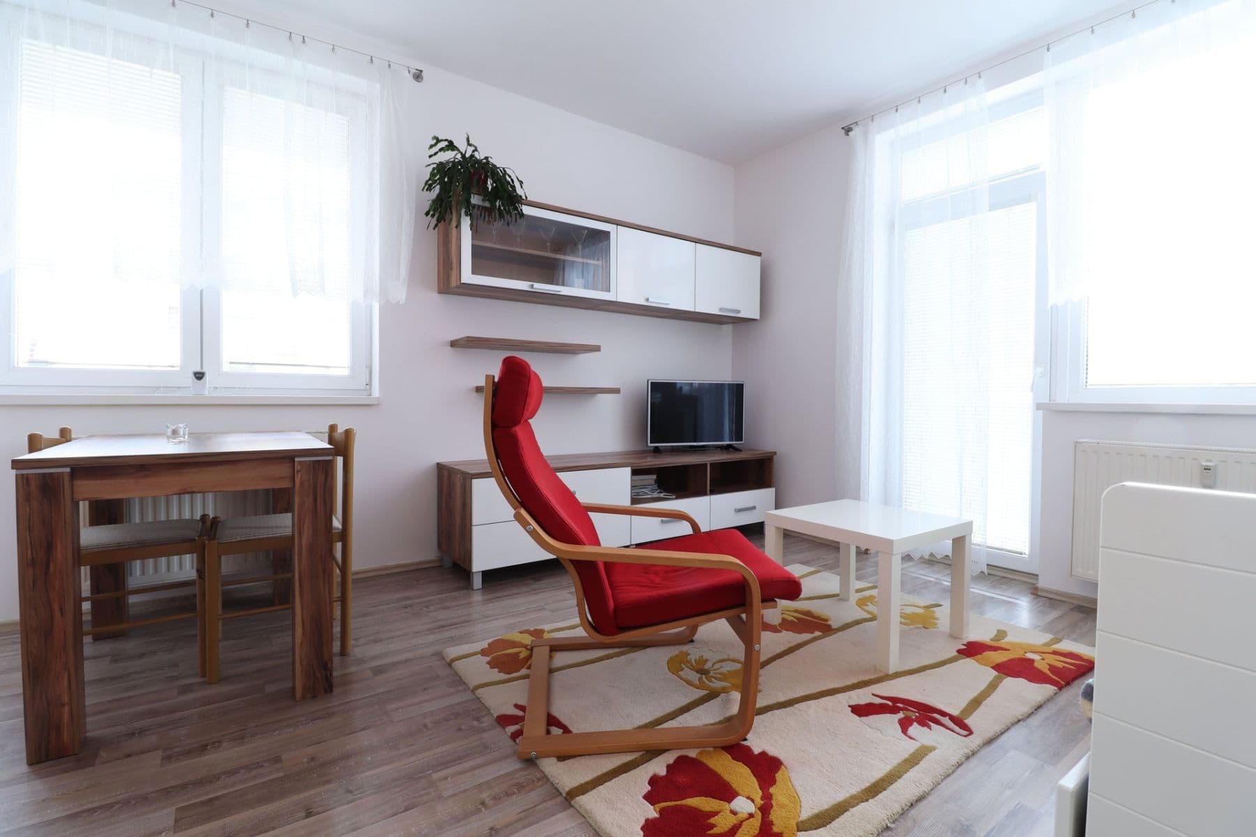 Studio flat to rent, 31 m², Podkovářská, Prague, Prague Studio flat to rent, 31 m², Podkovářská, Prague, Prague