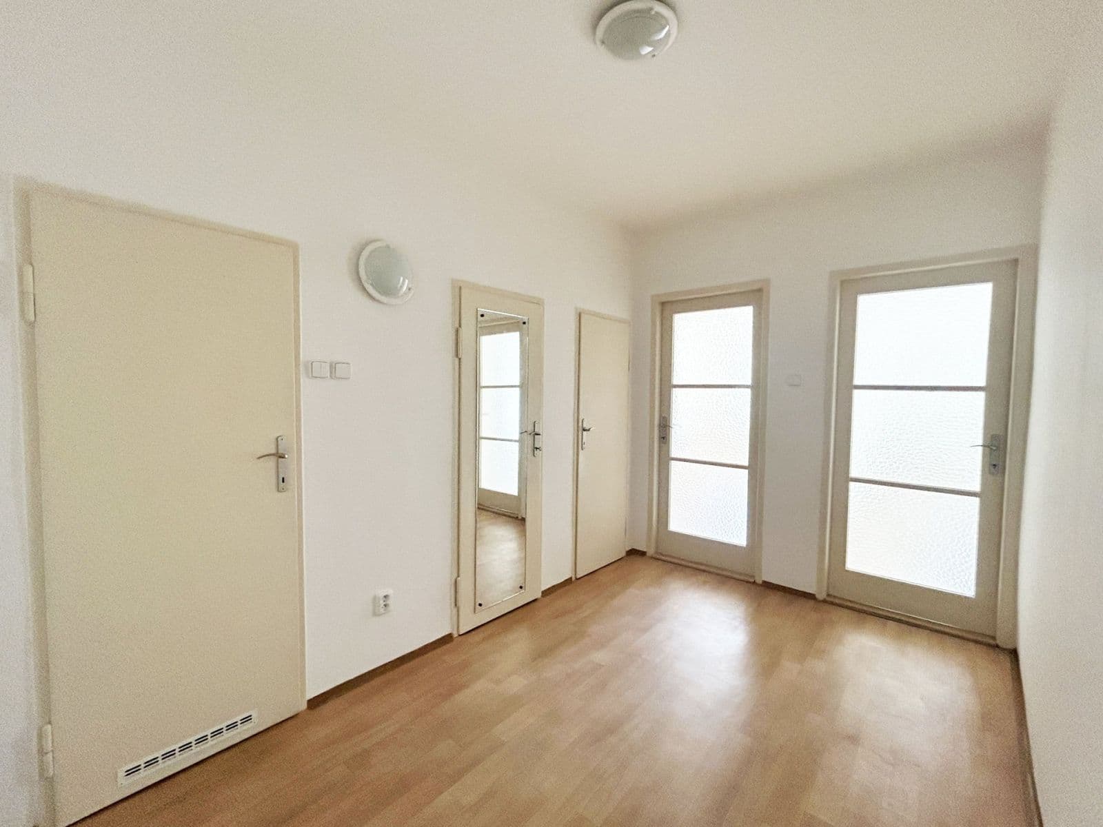 1 bedroom flat to rent, 50 m², Nad Primaskou, Prague, Prague 1 bedroom flat to rent, 50 m², Nad Primaskou, Prague, Prague