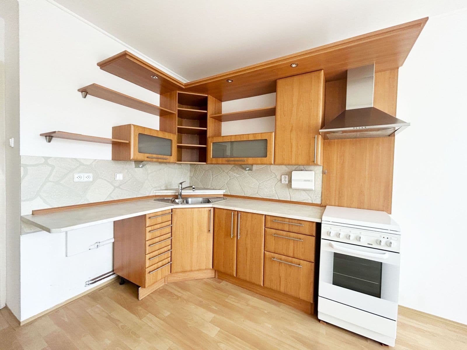 1 bedroom flat to rent, 50 m², Nad Primaskou, Prague, Prague 1 bedroom flat to rent, 50 m², Nad Primaskou, Prague, Prague