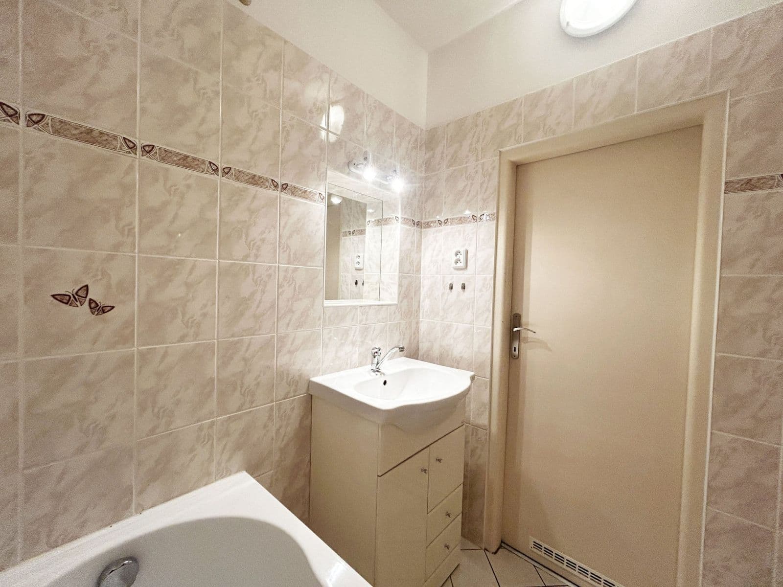 1 bedroom flat to rent, 50 m², Nad Primaskou, Prague, Prague 1 bedroom flat to rent, 50 m², Nad Primaskou, Prague, Prague