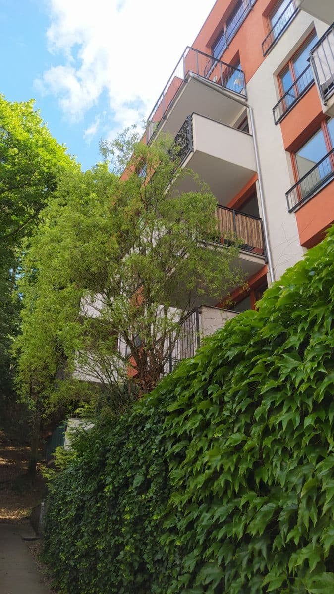 Studio flat to rent, 28 m², Pod Kavalírkou, Prague, Prague Studio flat to rent, 28 m², Pod Kavalírkou, Prague, Prague