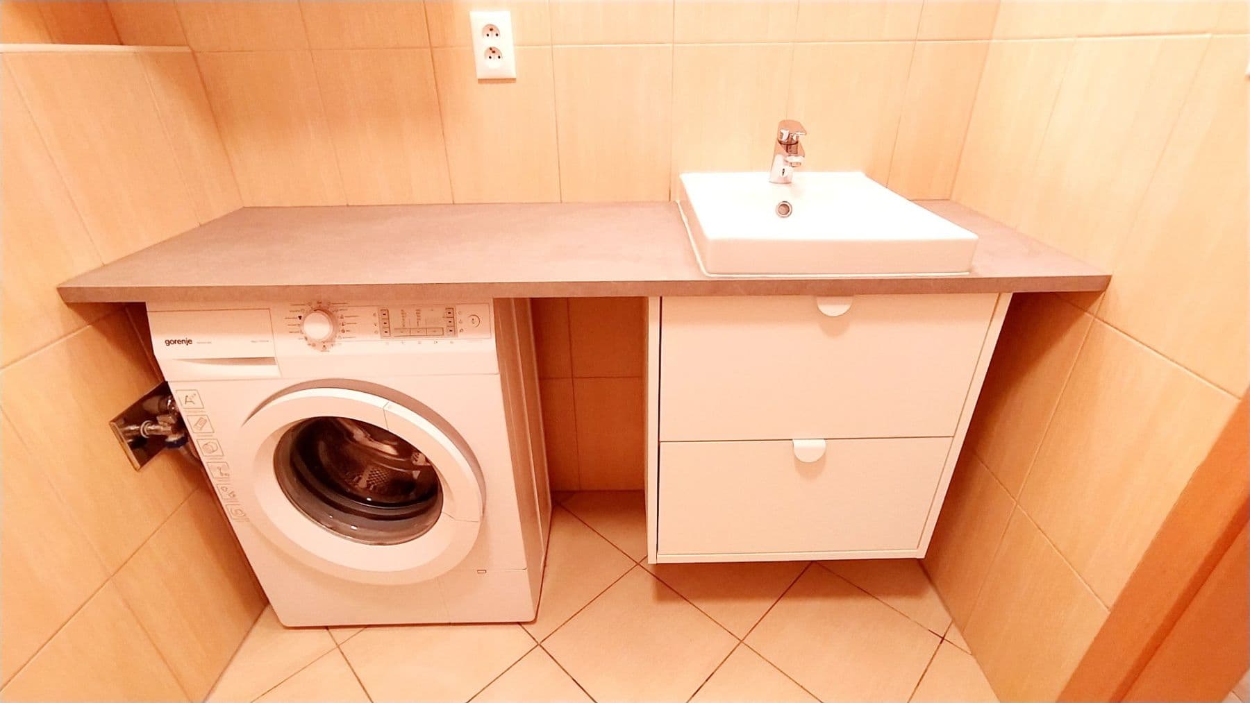 Studio flat to rent, 28 m², Pod Kavalírkou, Prague, Prague Studio flat to rent, 28 m², Pod Kavalírkou, Prague, Prague