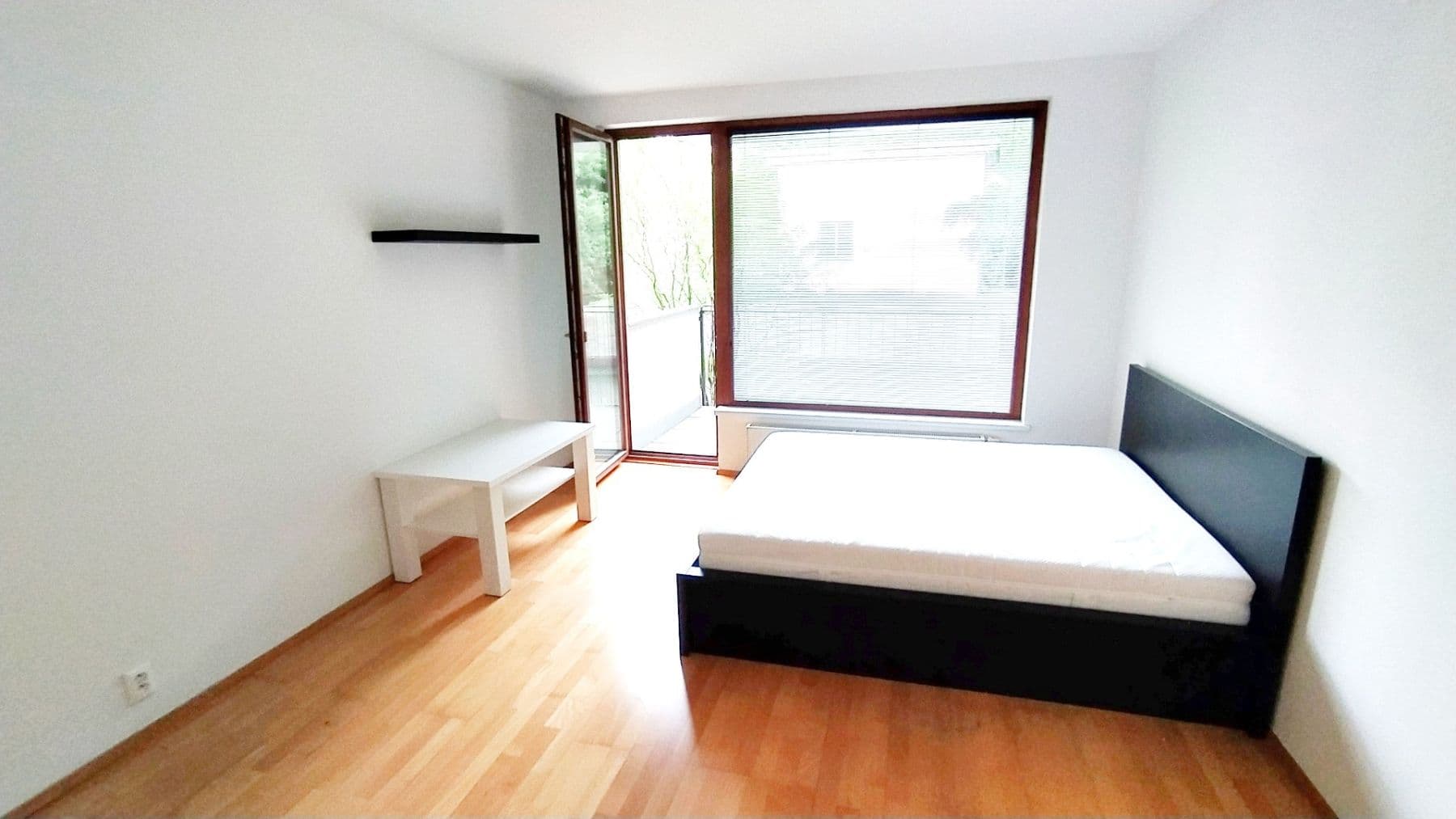 Studio flat to rent, 28 m², Pod Kavalírkou, Prague, Prague Studio flat to rent, 28 m², Pod Kavalírkou, Prague, Prague