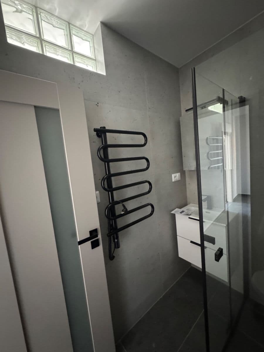 1 bedroom with open-plan kitchen flat to rent, 40 m², K Louži, Prague, Prague 1 bedroom with open-plan kitchen flat to rent, 40 m², K Louži, Prague, Prague