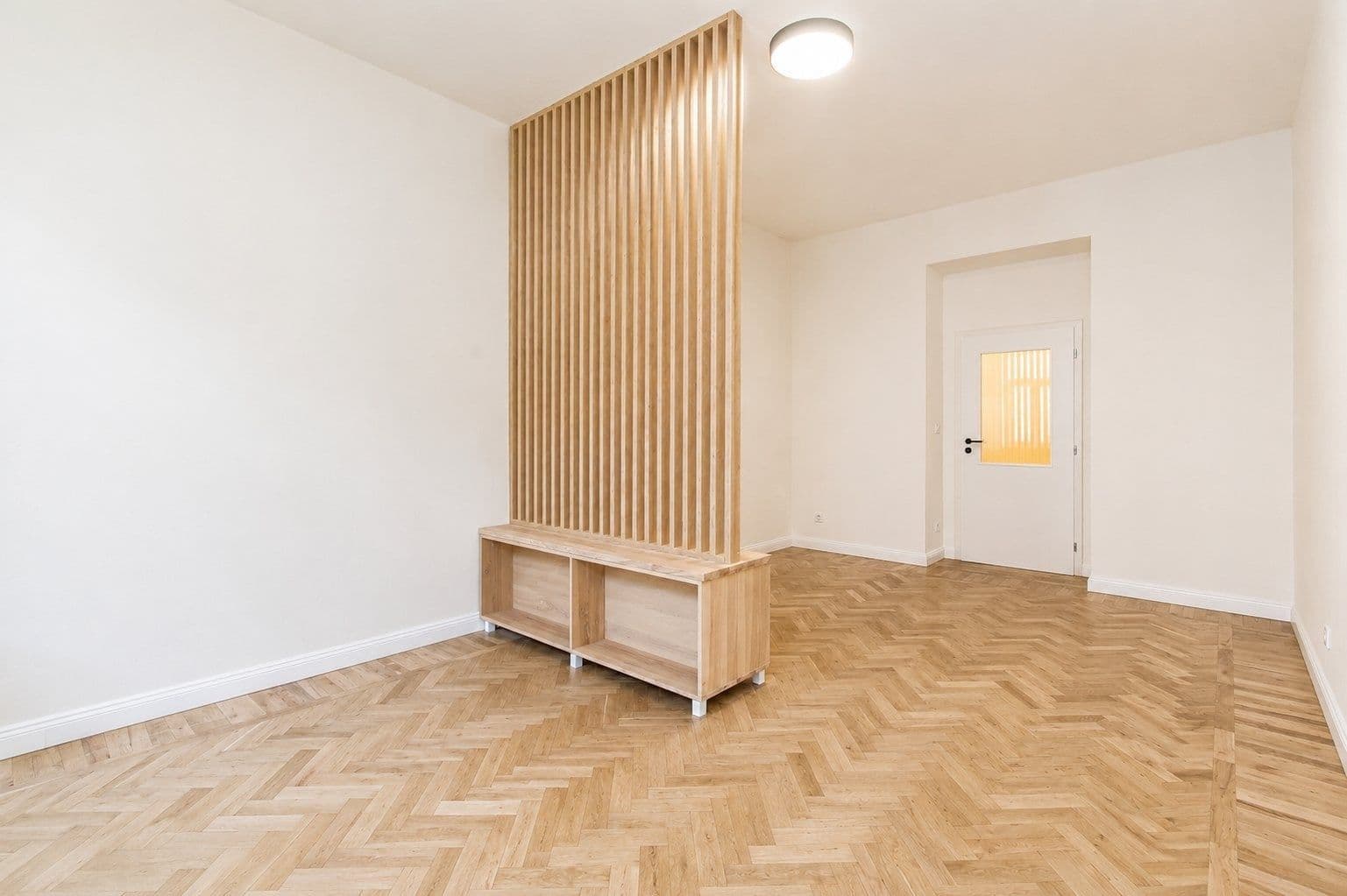 Studio flat to rent, 40 m², Plzeňská, Prague, Prague Studio flat to rent, 40 m², Plzeňská, Prague, Prague
