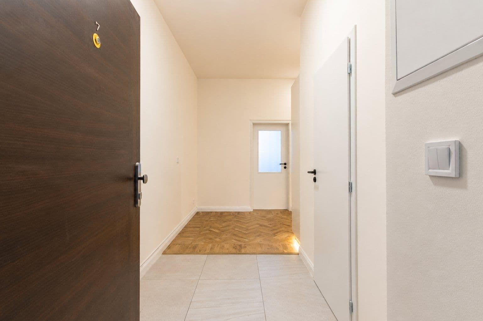 Studio flat to rent, 40 m², Plzeňská, Prague, Prague Studio flat to rent, 40 m², Plzeňská, Prague, Prague