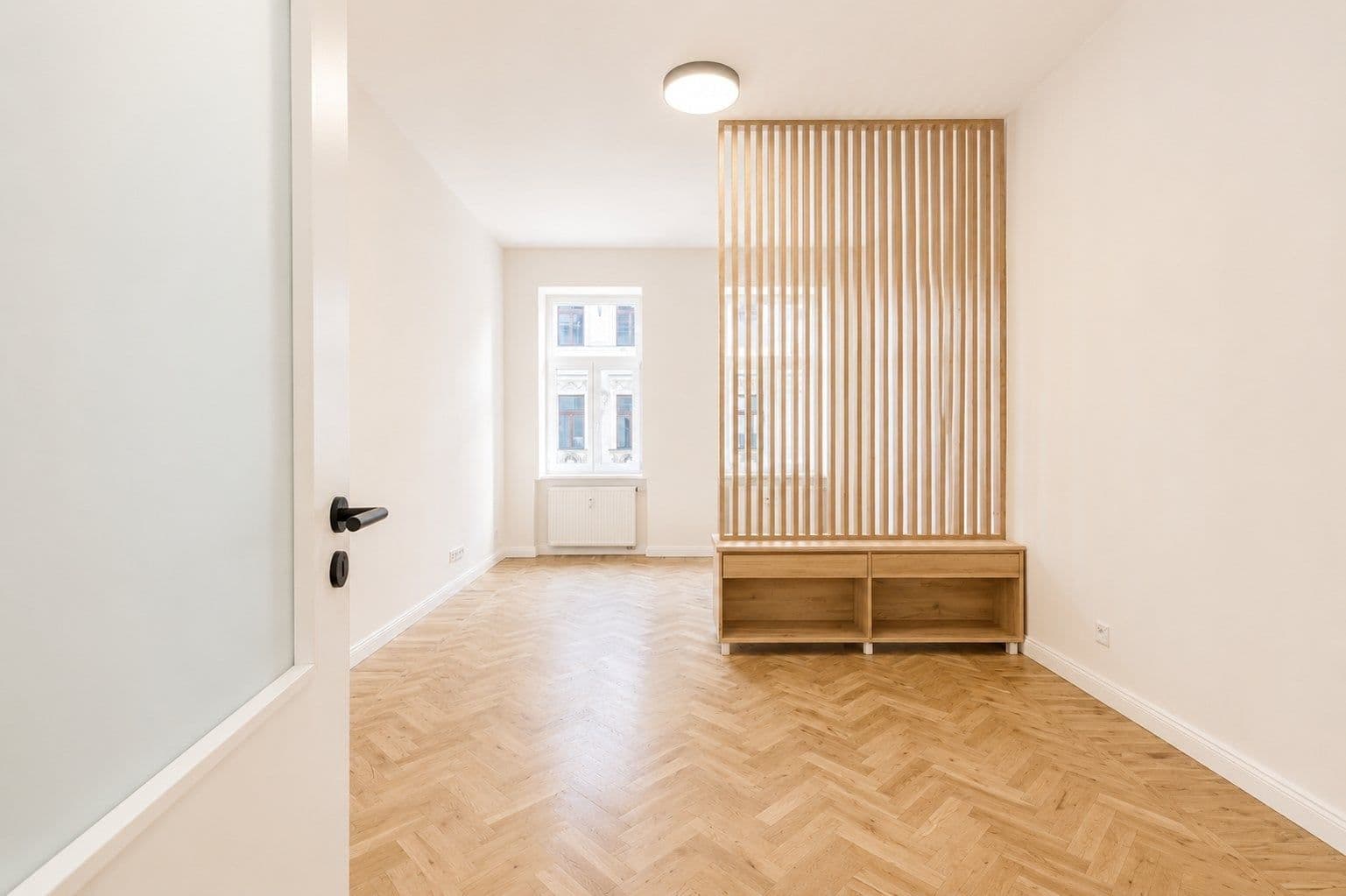 Studio flat to rent, 40 m², Plzeňská, Prague, Prague Studio flat to rent, 40 m², Plzeňská, Prague, Prague