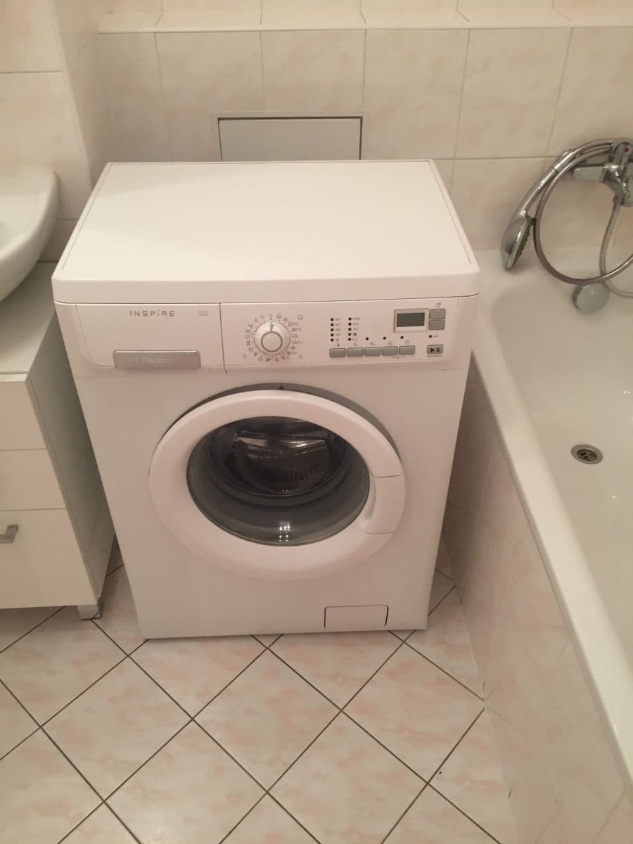 1 bedroom with open-plan kitchen flat to rent, 50 m², Pod Harfou, Prague, Prague 1 bedroom with open-plan kitchen flat to rent, 50 m², Pod Harfou, Prague, Prague