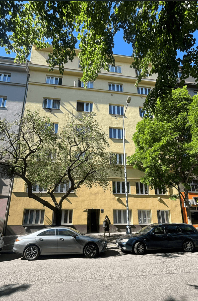 1 bedroom with open-plan kitchen flat to rent, 52 m², Biskupcova, Prague, Prague 1 bedroom with open-plan kitchen flat to rent, 52 m², Biskupcova, Prague, Prague