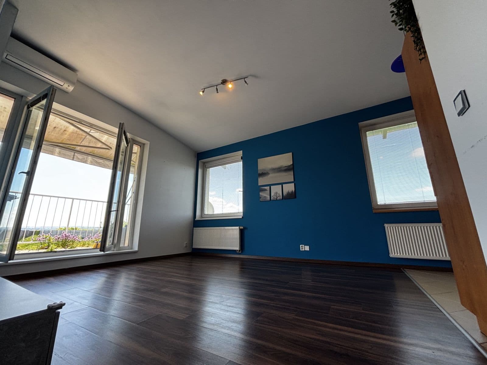 1 bedroom with open-plan kitchen flat to rent, 61 m², Pastevců, Prague, Prague 1 bedroom with open-plan kitchen flat to rent, 61 m², Pastevců, Prague, Prague