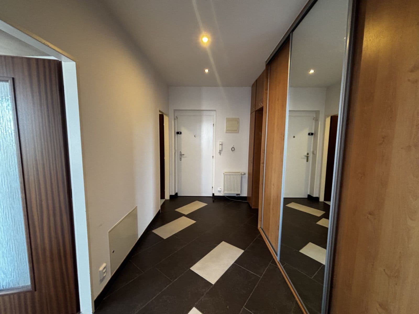 1 bedroom with open-plan kitchen flat to rent, 61 m², Pastevců, Prague, Prague 1 bedroom with open-plan kitchen flat to rent, 61 m², Pastevců, Prague, Prague
