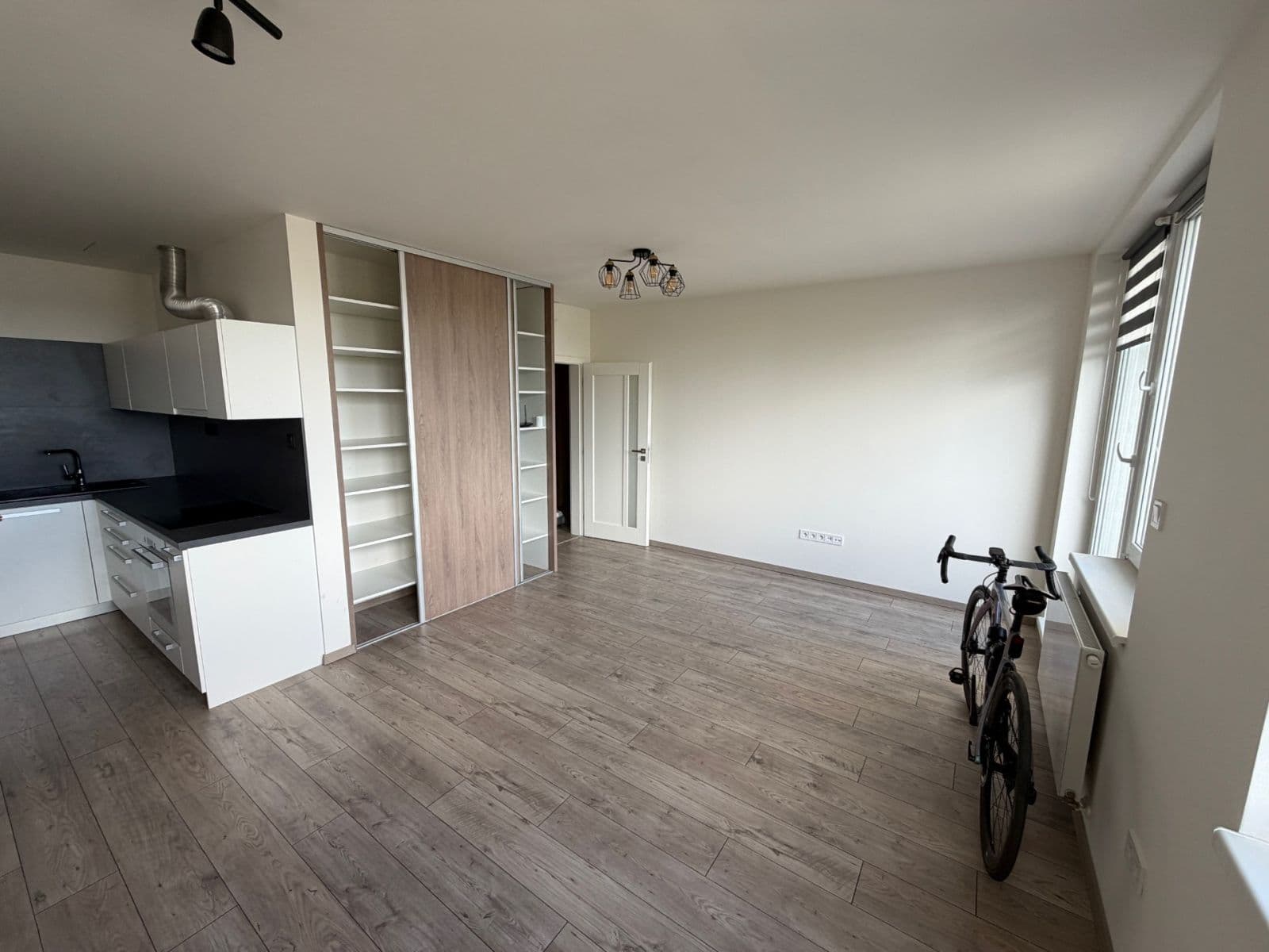 1 bedroom with open-plan kitchen flat to rent, 52 m², Limuzská, Prague, Prague 1 bedroom with open-plan kitchen flat to rent, 52 m², Limuzská, Prague, Prague