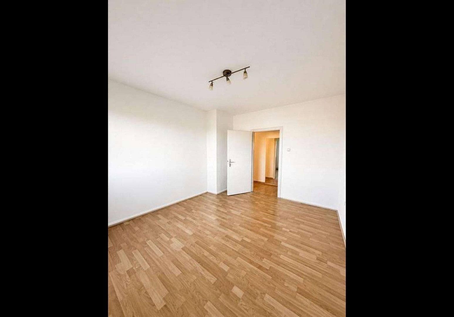 4 bedroom flat to rent, 105 m², Yorckstr, Düsseldorf, North Rhine-Westphalia 4 bedroom flat to rent, 105 m², Yorckstr, Düsseldorf, North Rhine-Westphalia