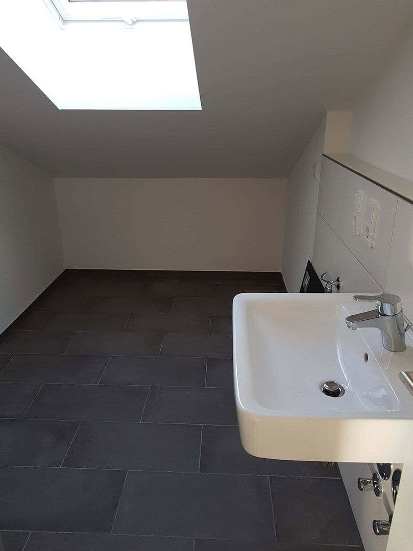 3 bedroom flat to rent, 135 m², Ingelheim am Rhein, Rhineland-Palatinate 3 bedroom flat to rent, 135 m², Ingelheim am Rhein, Rhineland-Palatinate
