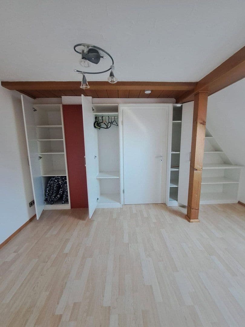 2 bedroom with open-plan kitchen flat to rent, 92 m², Oberamteistrasse 12, Tuttlingen, Baden-Württemberg 2 bedroom with open-plan kitchen flat to rent, 92 m², Oberamteistrasse 12, Tuttlingen, Baden-Württemberg