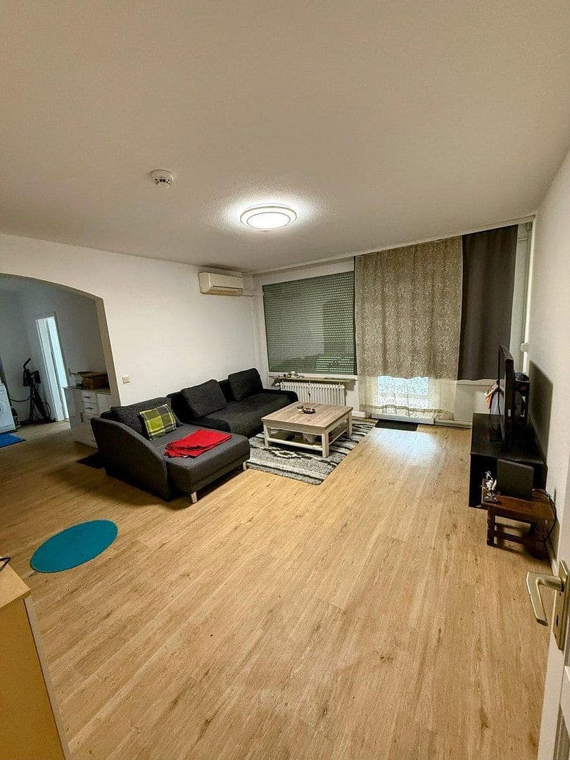 1 bedroom with open-plan kitchen flat to rent, 65 m², Konrad-Adenauer-Straße 32, Offenbach, Hesse 1 bedroom with open-plan kitchen flat to rent, 65 m², Konrad-Adenauer-Straße 32, Offenbach, Hesse
