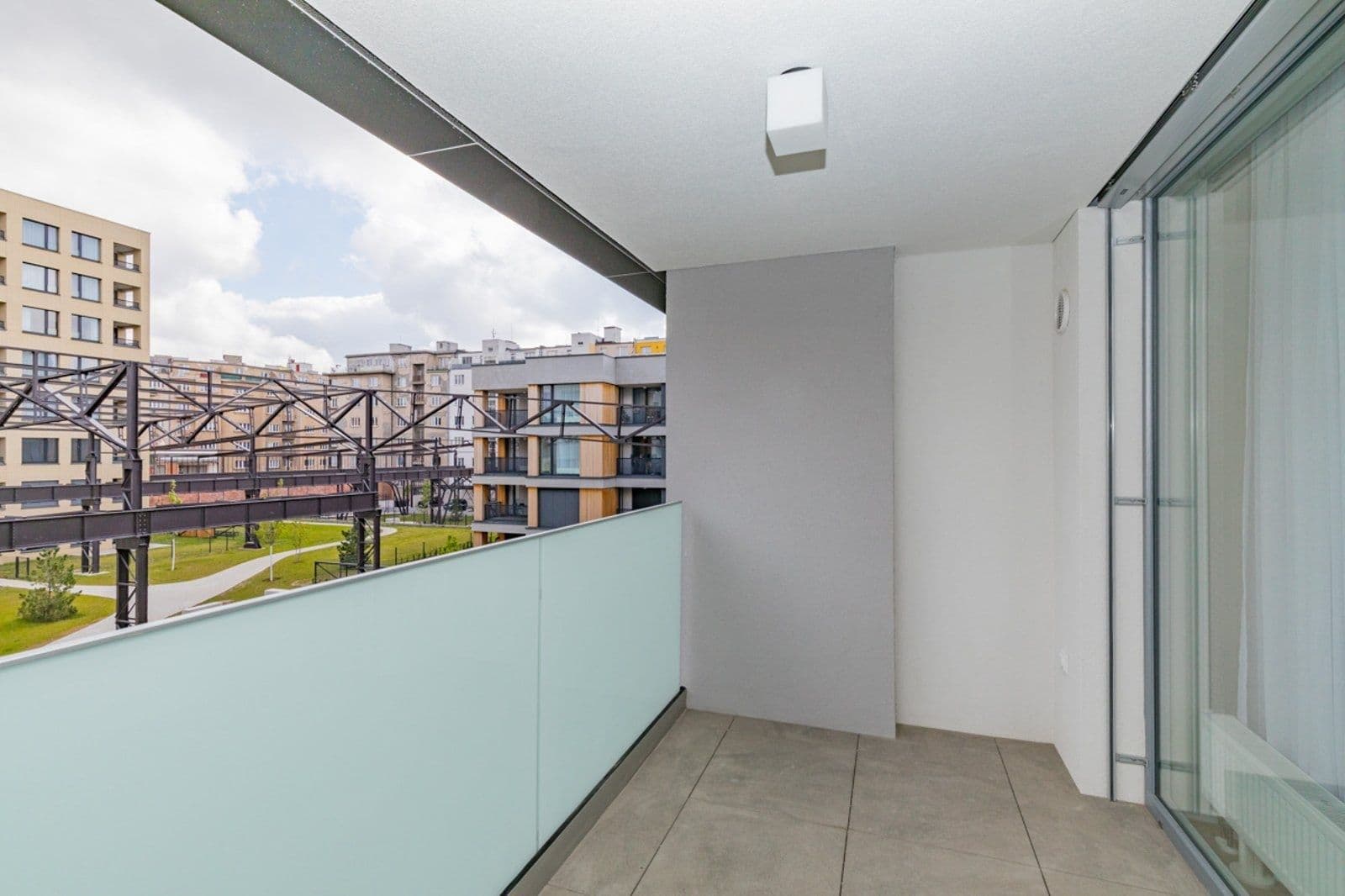 1 bedroom with open-plan kitchen flat to rent, 56 m², Vrbenského, Prague, Prague 1 bedroom with open-plan kitchen flat to rent, 56 m², Vrbenského, Prague, Prague