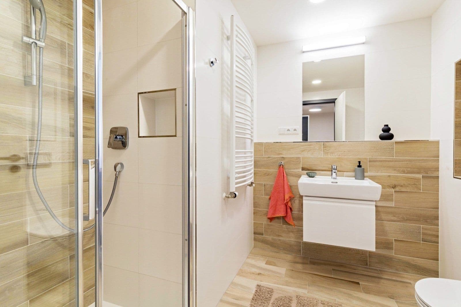 1 bedroom with open-plan kitchen flat to rent, 56 m², Vrbenského, Prague, Prague 1 bedroom with open-plan kitchen flat to rent, 56 m², Vrbenského, Prague, Prague