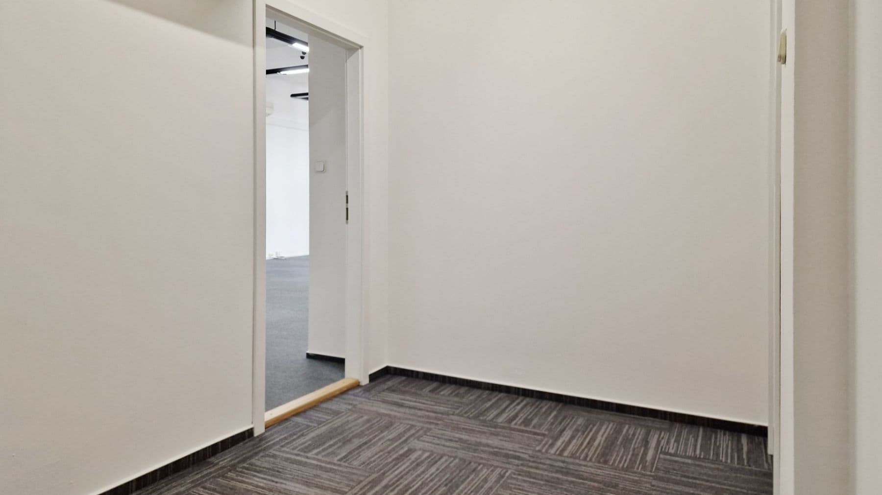 office to rent, 91 m², Opletalova, Prague, Prague office to rent, 91 m², Opletalova, Prague, Prague
