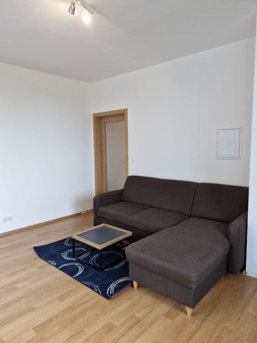 1 bedroom with open-plan kitchen flat to rent, 46 m², Václava Trojana, Prague, Prague 1 bedroom with open-plan kitchen flat to rent, 46 m², Václava Trojana, Prague, Prague