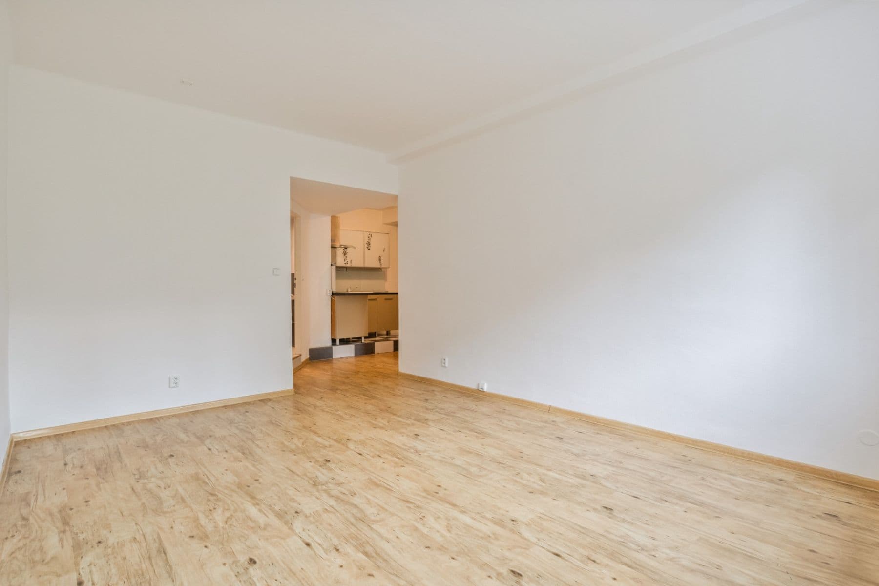 1 bedroom with open-plan kitchen flat to rent, 44 m², Podolská, Prague, Prague 1 bedroom with open-plan kitchen flat to rent, 44 m², Podolská, Prague, Prague