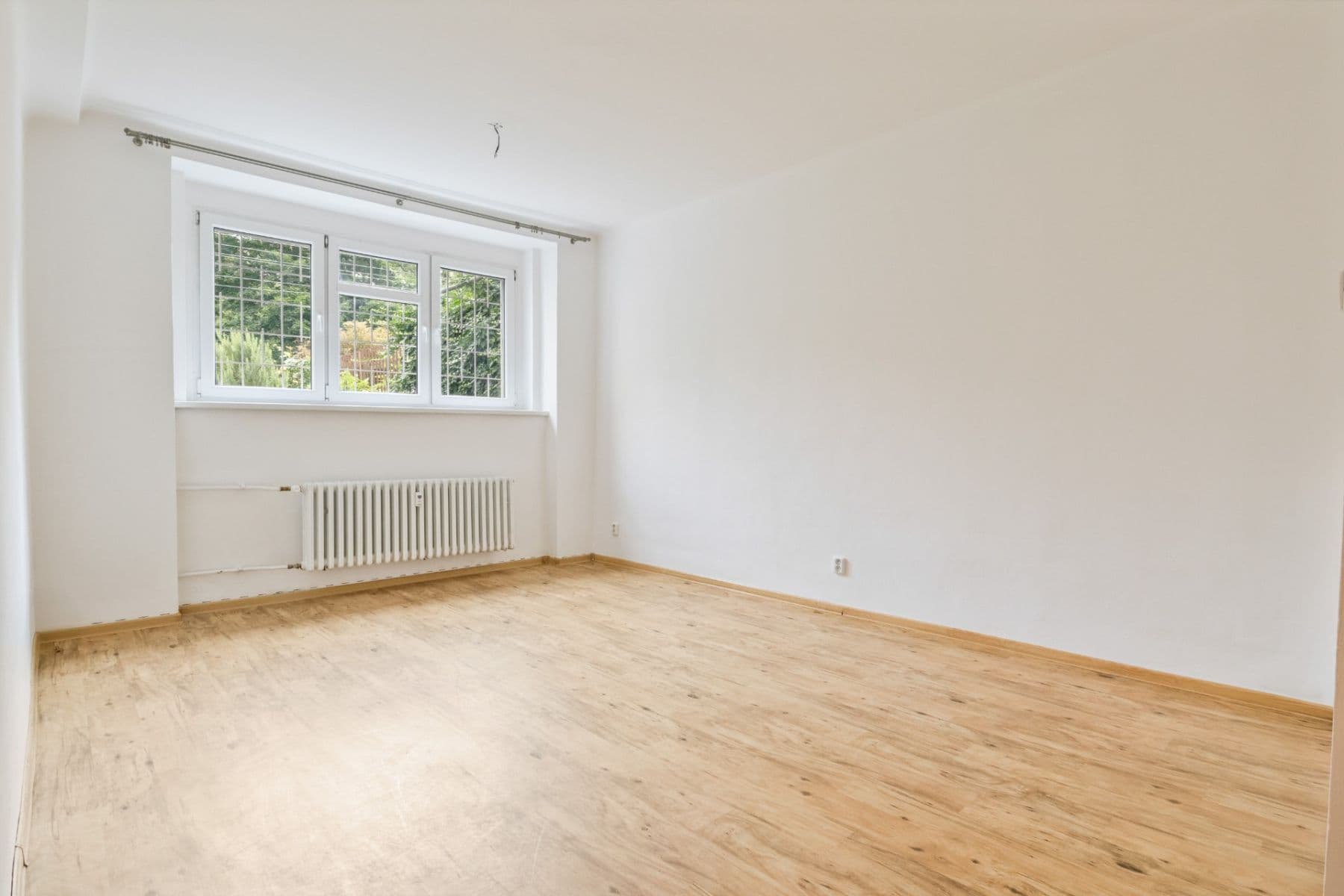 1 bedroom with open-plan kitchen flat to rent, 44 m², Podolská, Prague, Prague 1 bedroom with open-plan kitchen flat to rent, 44 m², Podolská, Prague, Prague
