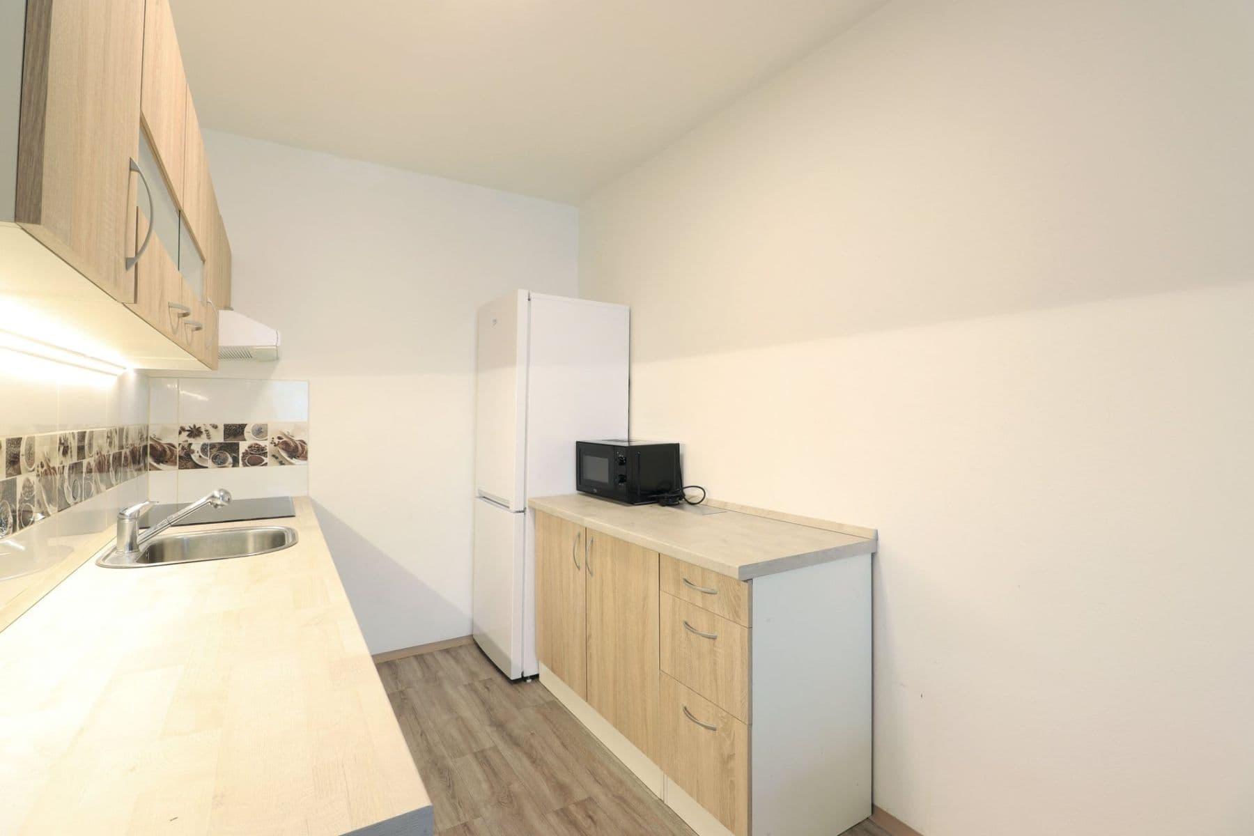 2 bedroom with open-plan kitchen flat to rent, 66 m², Petýrkova, Prague, Prague 2 bedroom with open-plan kitchen flat to rent, 66 m², Petýrkova, Prague, Prague