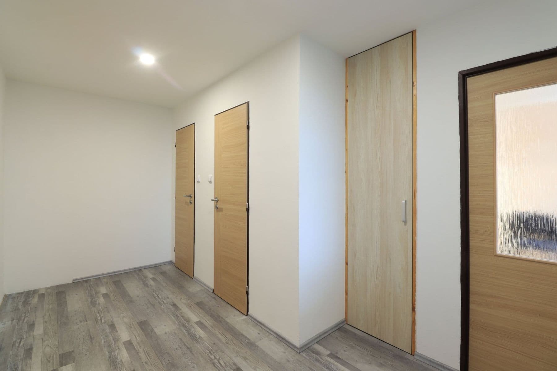 2 bedroom with open-plan kitchen flat to rent, 66 m², Petýrkova, Prague, Prague 2 bedroom with open-plan kitchen flat to rent, 66 m², Petýrkova, Prague, Prague