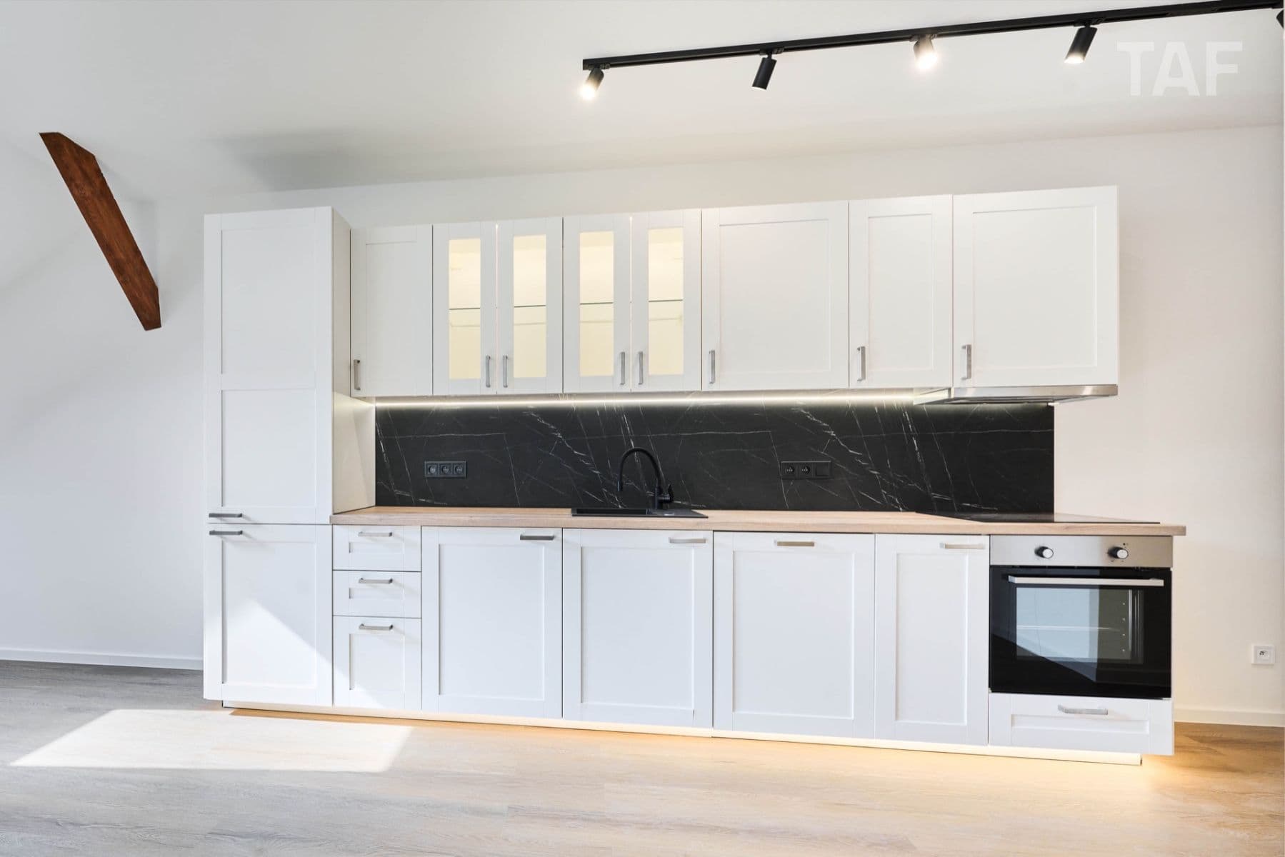 2 bedroom with open-plan kitchen flat for sale, 81 m², Plzeňská, Prague, Prague 2 bedroom with open-plan kitchen flat for sale, 81 m², Plzeňská, Prague, Prague