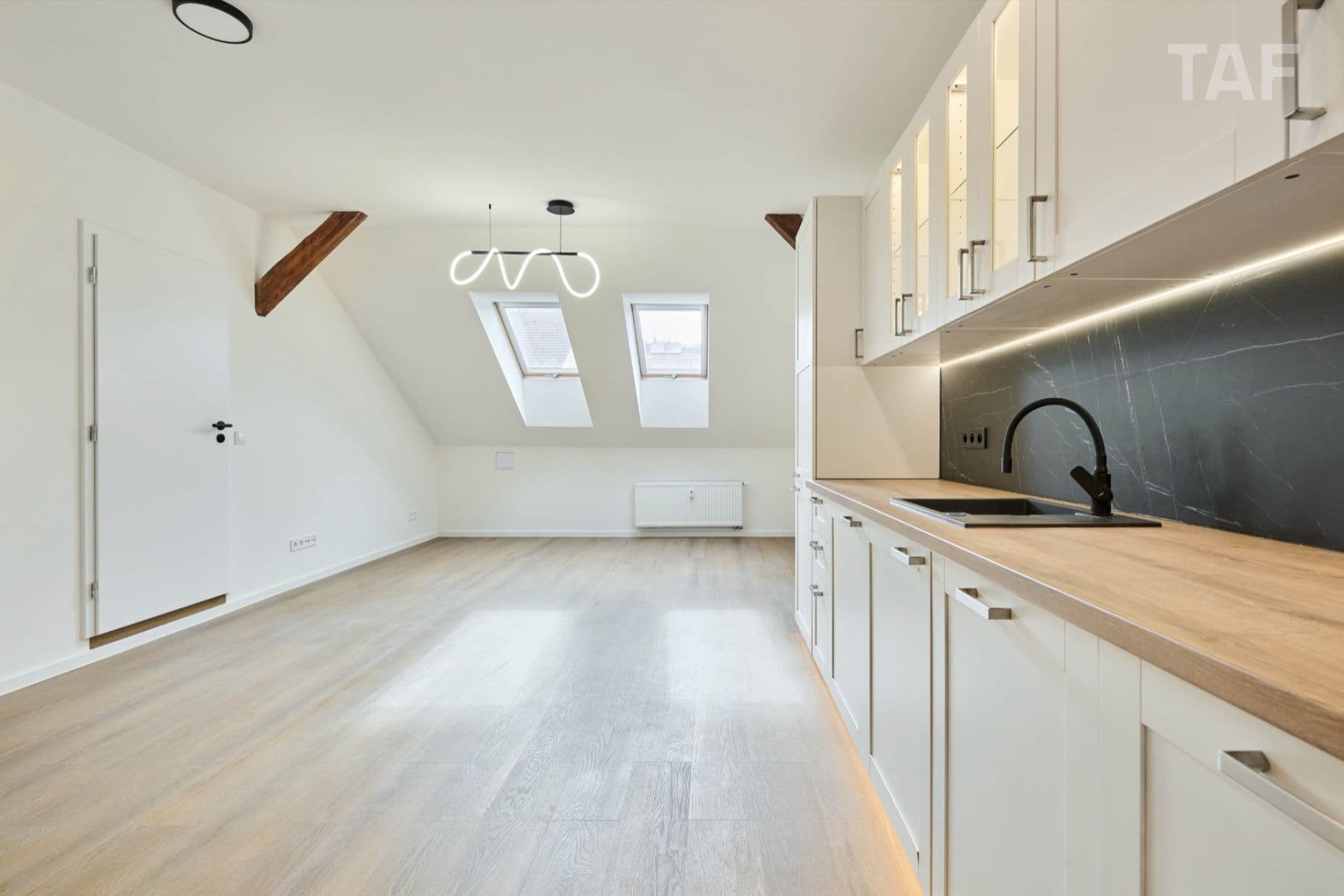 2 bedroom with open-plan kitchen flat for sale, 81 m², Plzeňská, Prague, Prague 2 bedroom with open-plan kitchen flat for sale, 81 m², Plzeňská, Prague, Prague