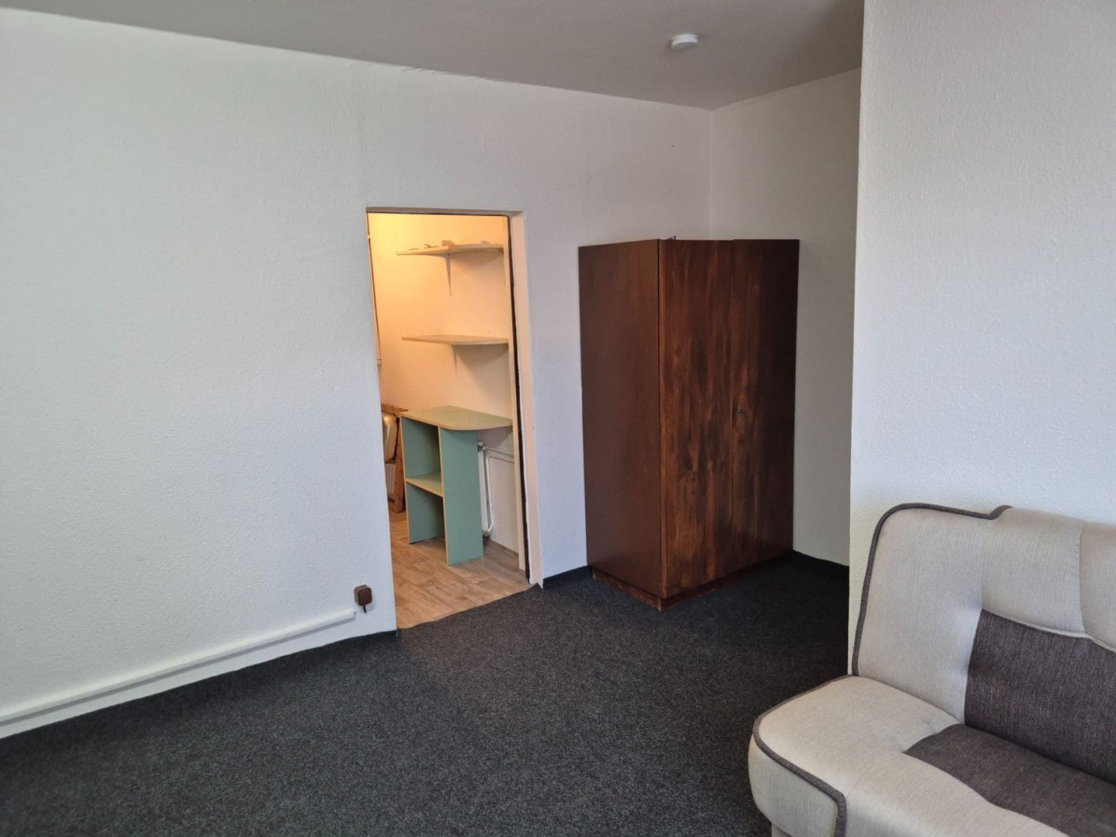 Studio flat to rent, 32 m², Smíchovská, Prague, Prague Studio flat to rent, 32 m², Smíchovská, Prague, Prague