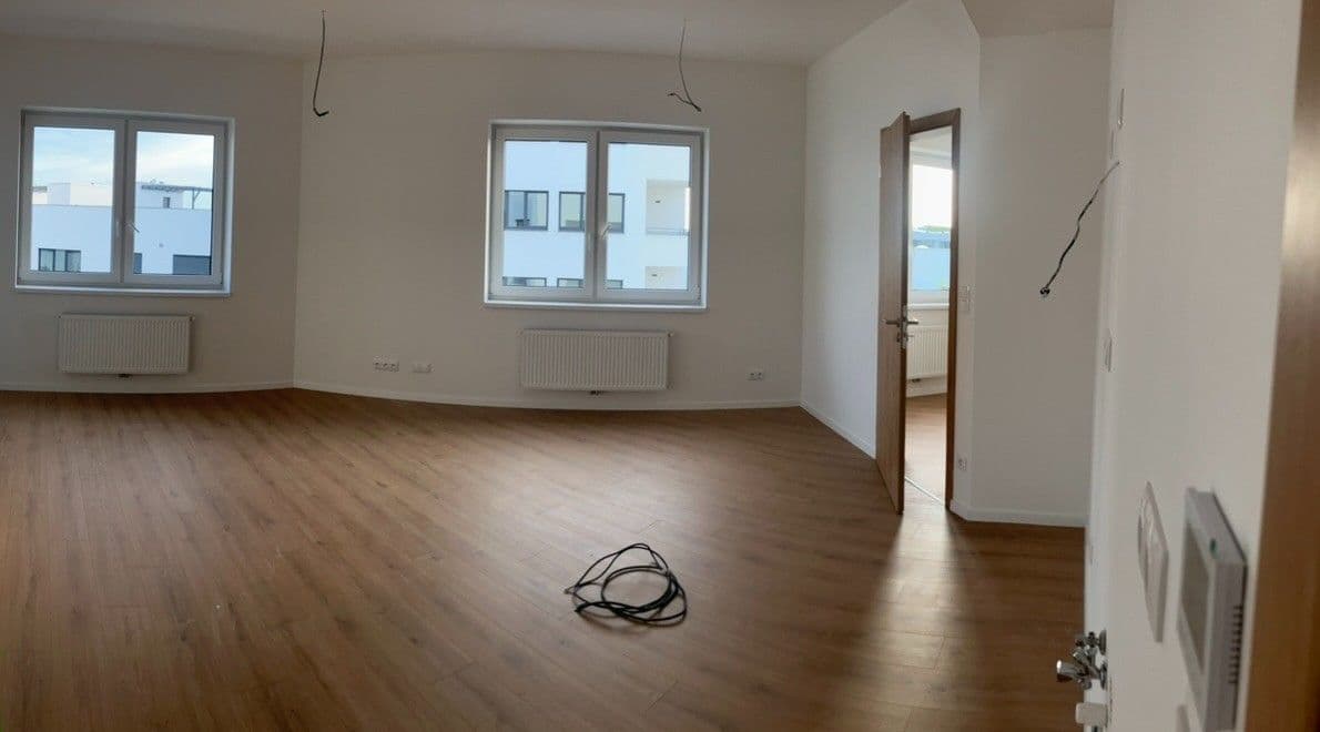 2 bedroom with open-plan kitchen flat to rent, 74 m², Brněnská, Šlapanice, Jihomoravský Region 2 bedroom with open-plan kitchen flat to rent, 74 m², Brněnská, Šlapanice, Jihomoravský Region