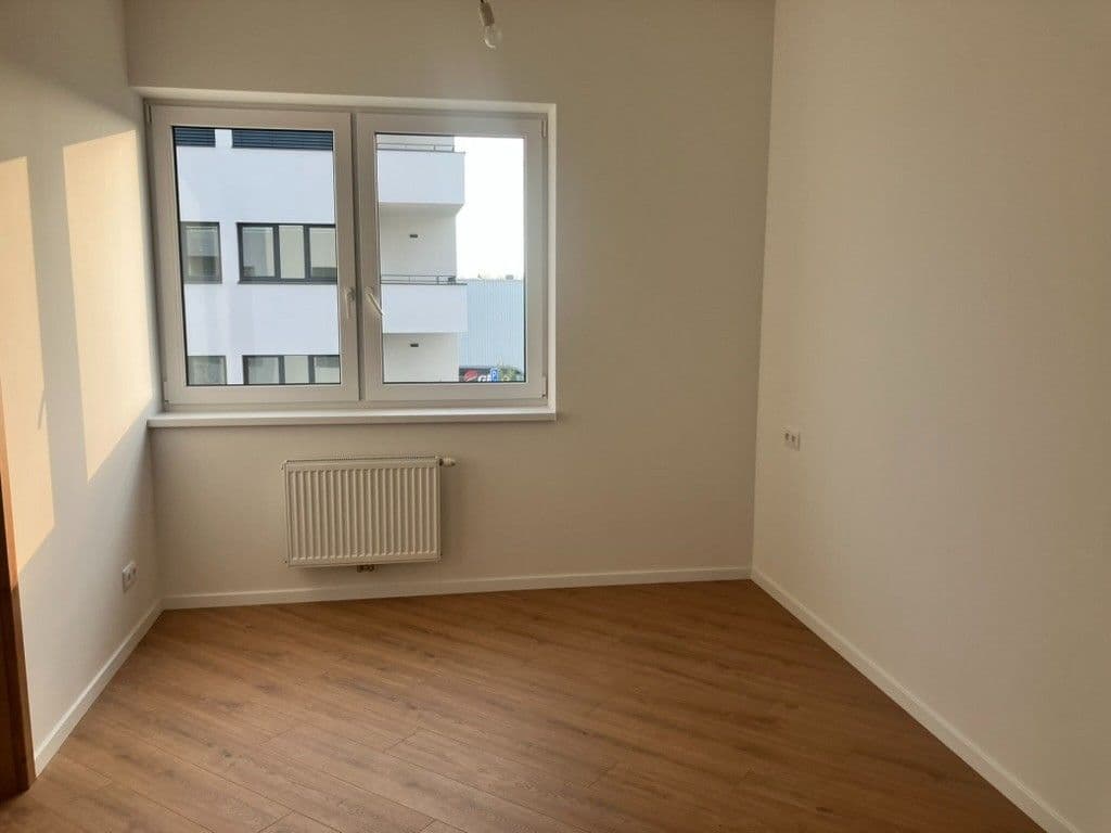 2 bedroom with open-plan kitchen flat to rent, 74 m², Brněnská, Šlapanice, Jihomoravský Region 2 bedroom with open-plan kitchen flat to rent, 74 m², Brněnská, Šlapanice, Jihomoravský Region