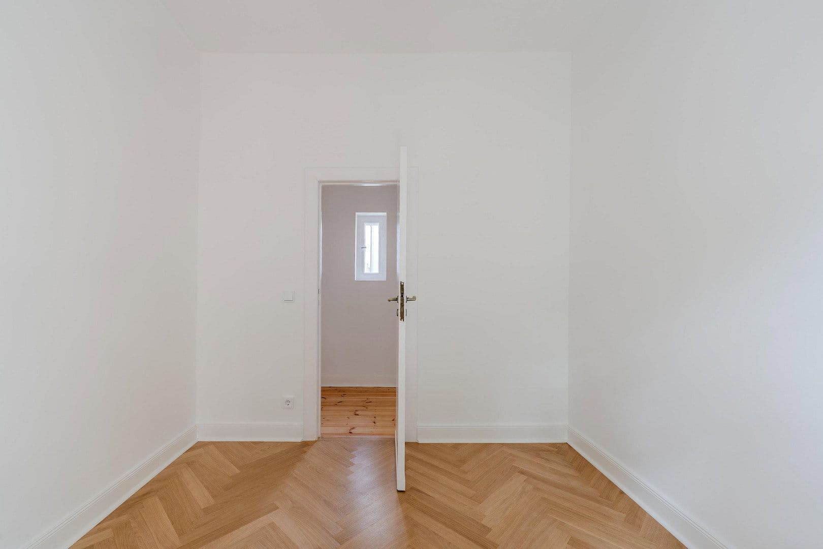 4 bedroom flat for sale, 148 m², Düsseldorfer Str. 34, Berlin, Berlin 4 bedroom flat for sale, 148 m², Düsseldorfer Str. 34, Berlin, Berlin